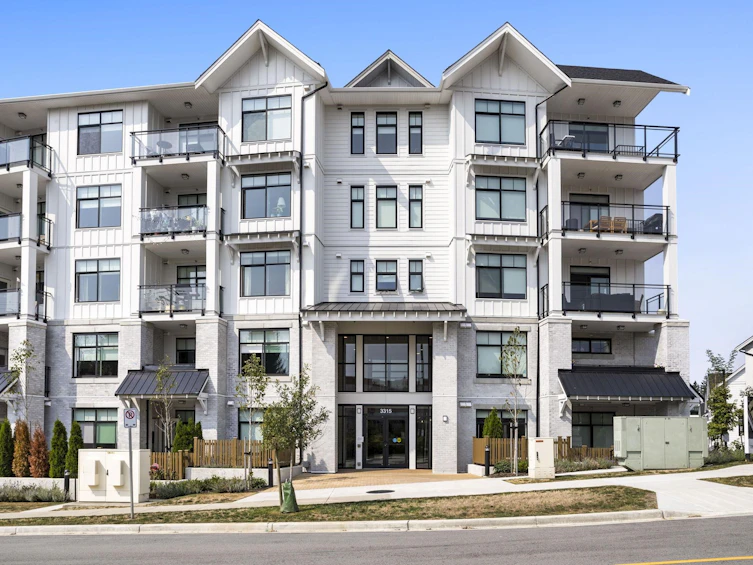 307-3315 148 Street, Surrey, BC, V4P 0H5