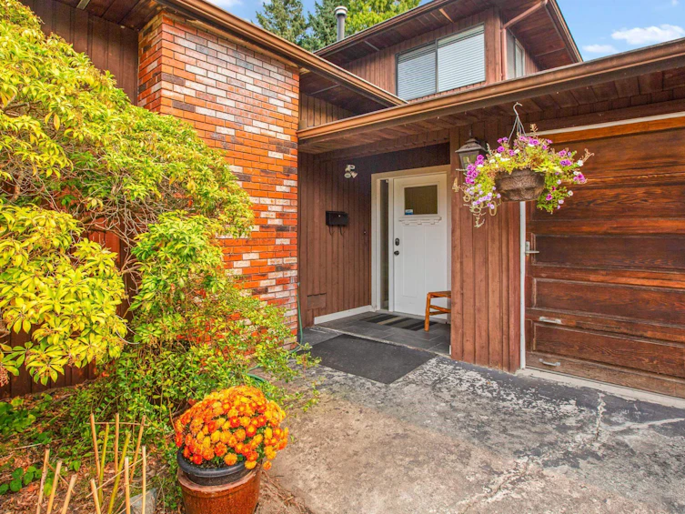 4880 200 Street, Langley, BC, V3A 1L5 - 4