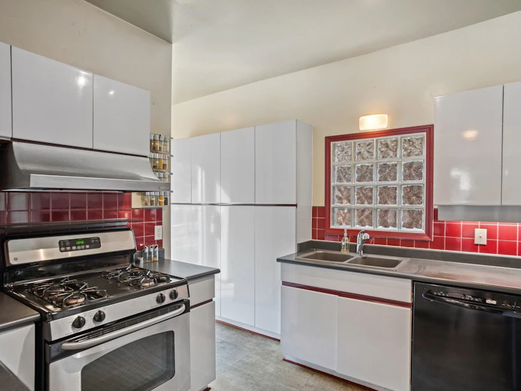 1842 Macdonald Street, Vancouver, BC, V6K 3X9 - 14