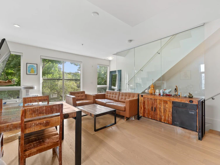 3197 St. George Street, Vancouver, BC, V5T 3R9 - 7