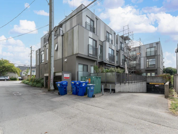 3197 St. George Street, Vancouver, BC, V5T 3R9 - 16
