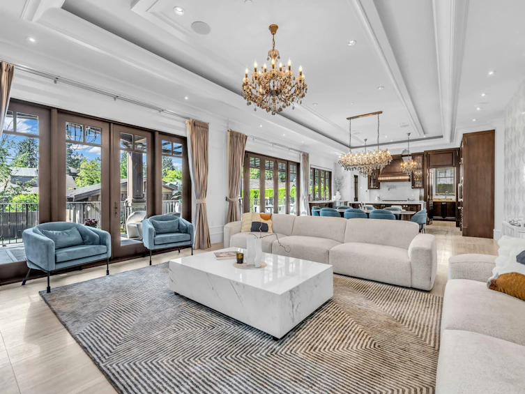 2832 W 44th Avenue, Vancouver, BC, V6N 3K2 - 3