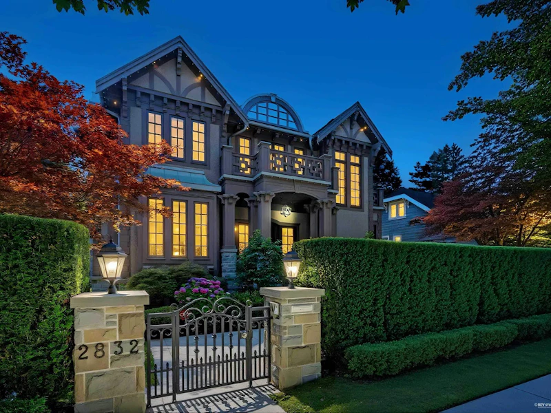 2832 W 44th Avenue, Vancouver BC V6N 3K2