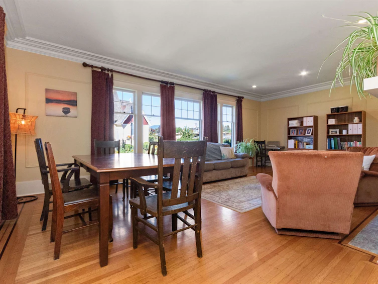 46028 First Avenue, Chilliwack, BC, V2P 1W1 - 8