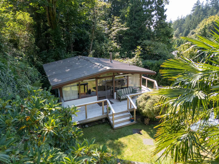 5733 Bluebell Drive, West Vancouver, BC, V7W 1T2 - 26