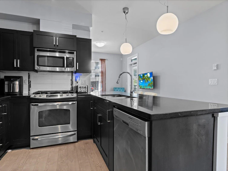 111-20058 Fraser Highway, Langley, BC, V3A 0E5 - 11