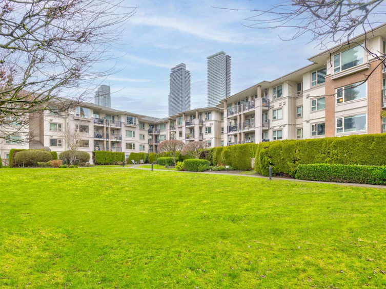 305-4728 Dawson Street, Burnaby, BC, V5C 0A9 - 27