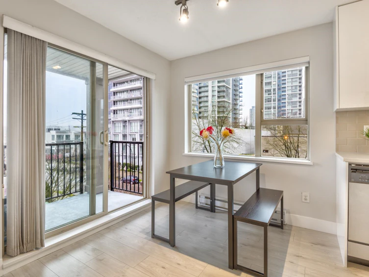 305-4728 Dawson Street, Burnaby, BC, V5C 0A9 - 12