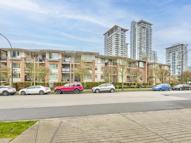 305-4728 Dawson Street, Burnaby, BC, V5C 0A9 - 26