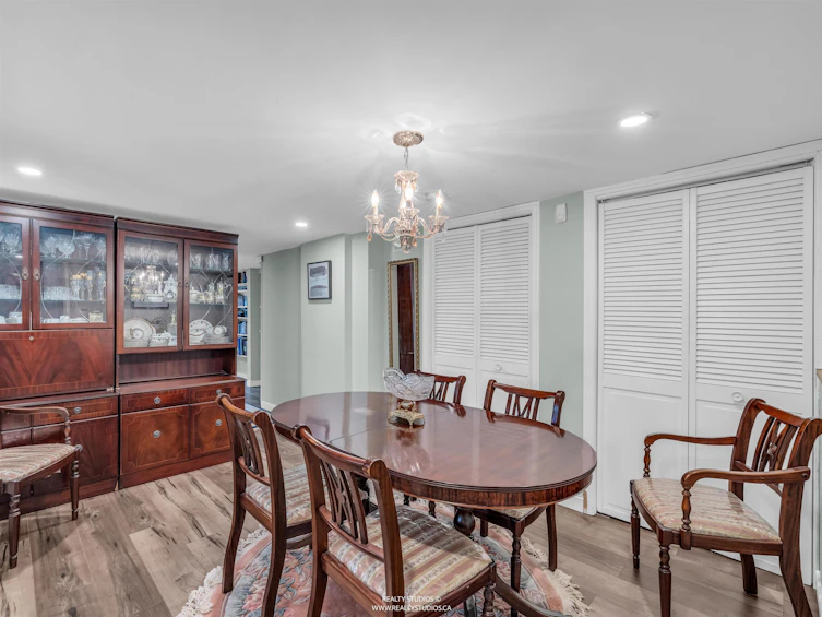 661 W 20th Avenue, Vancouver, BC, V5Z 1X9 - 32