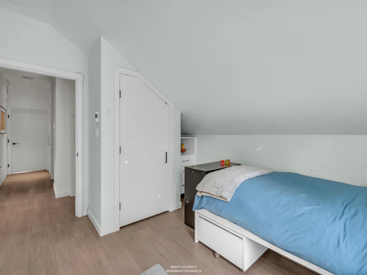 661 W 20th Avenue, Vancouver, BC, V5Z 1X9 - 22