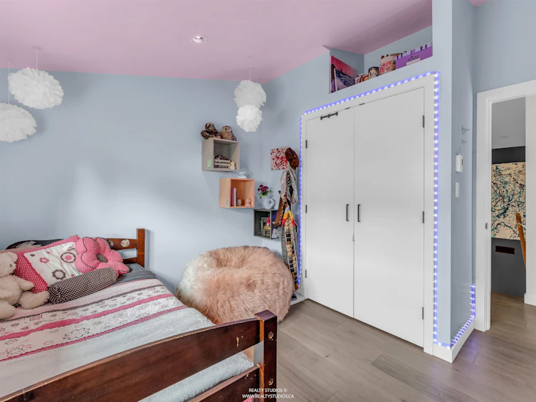 661 W 20th Avenue, Vancouver, BC, V5Z 1X9 - 19