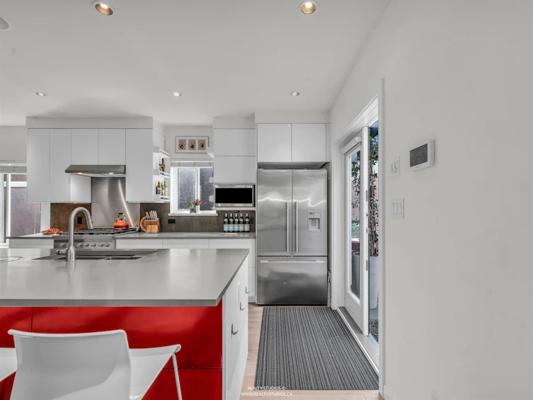 661 W 20th Avenue, Vancouver, BC, V5Z 1X9 - 10