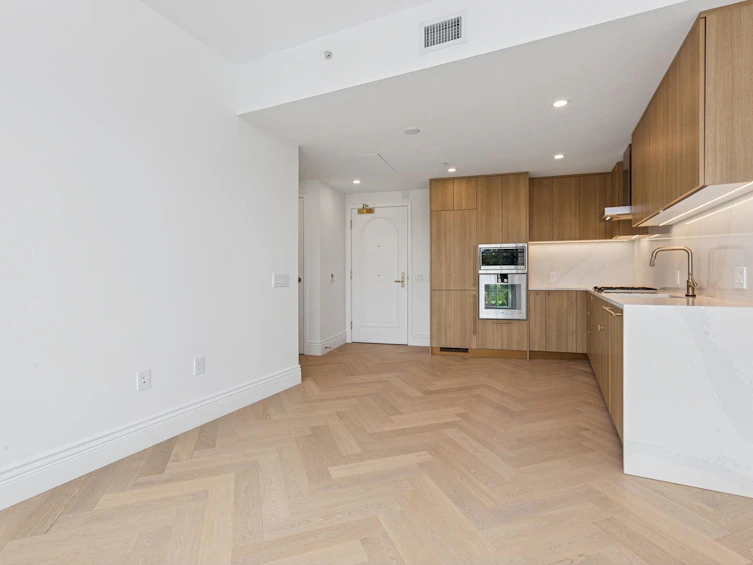 304-2096 W 47th Avenue, Vancouver, BC, V6M 0E5 - 8