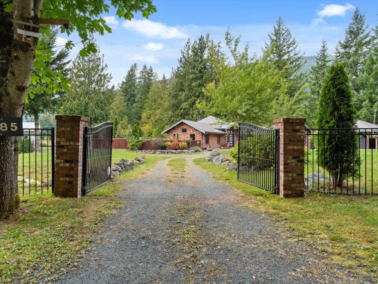 1185 Columbia Valley Road, Columbia Valley, BC, V2R 4X6 - 32