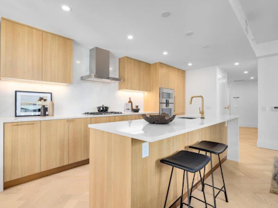 203-2096 W 47th Avenue - 2