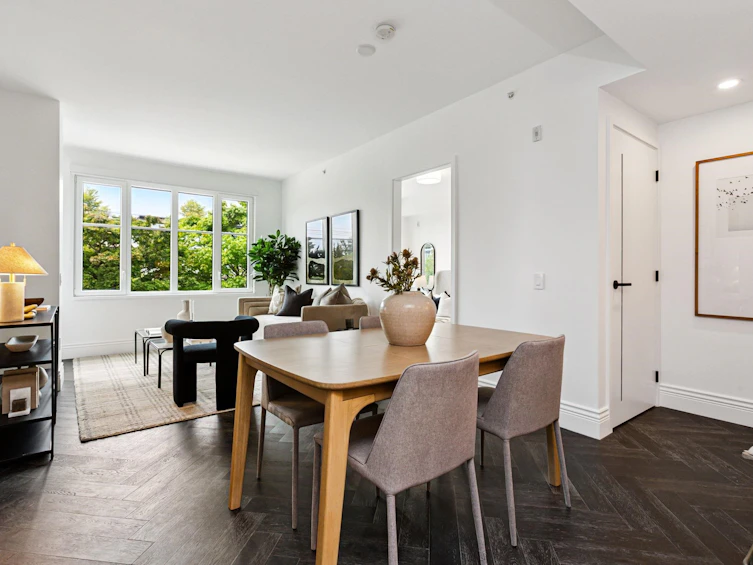 210-2096 W 47th Avenue, Vancouver, BC, V6M 0E5 - 6