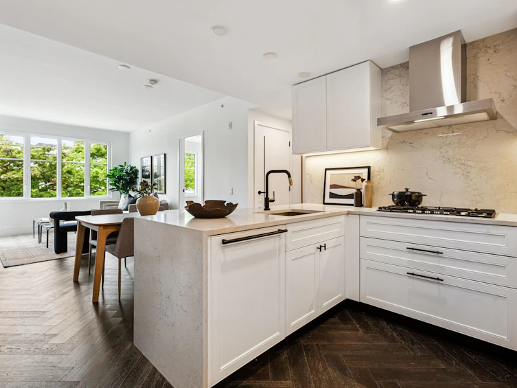 210-2096 W 47th Avenue, Vancouver, BC, V6M 0E5 - 5