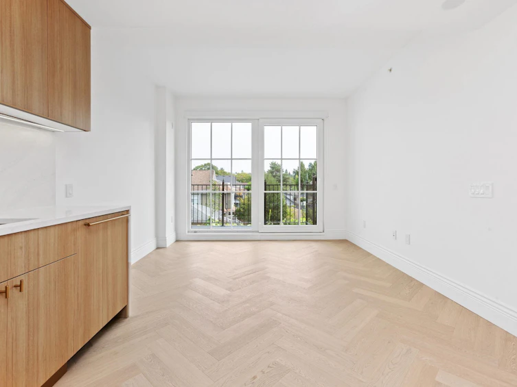 302-2096 W 47th Avenue, Vancouver, BC, V6M 0E5 - 5