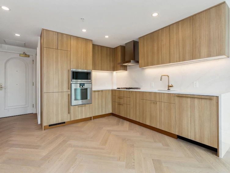 302-2096 W 47th Avenue, Vancouver, BC, V6M 0E5 - 3