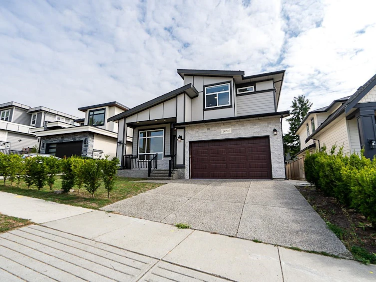 1696 166a Street, Surrey, BC, V3Z 9X5