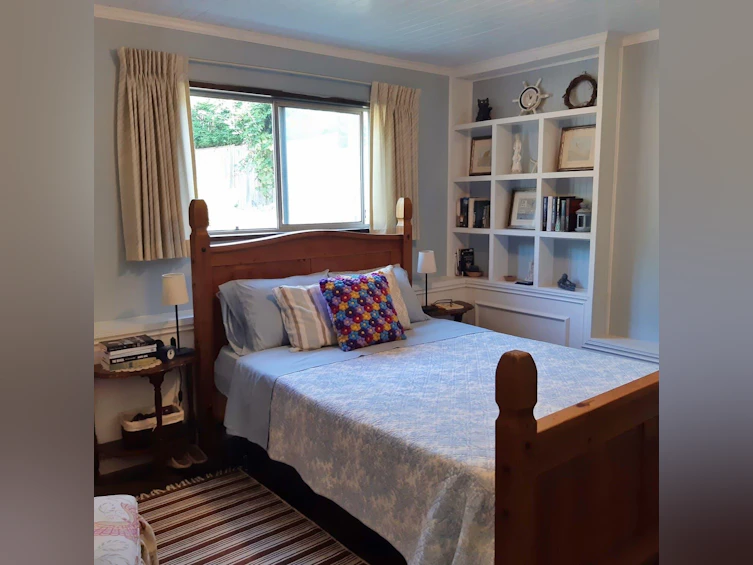 7838 Redrooffs Road, Halfmoon Bay, BC, V7Z 1A4 - 7