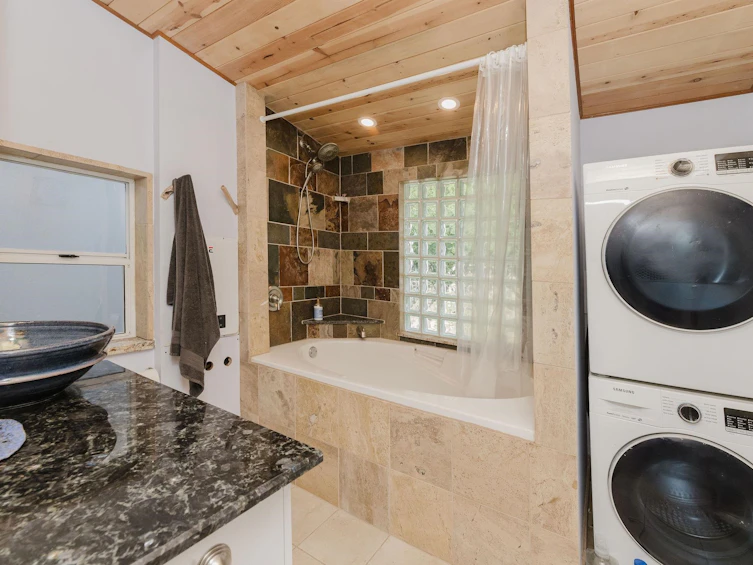 7838 Redrooffs Road, Halfmoon Bay, BC, V7Z 1A4 - 37