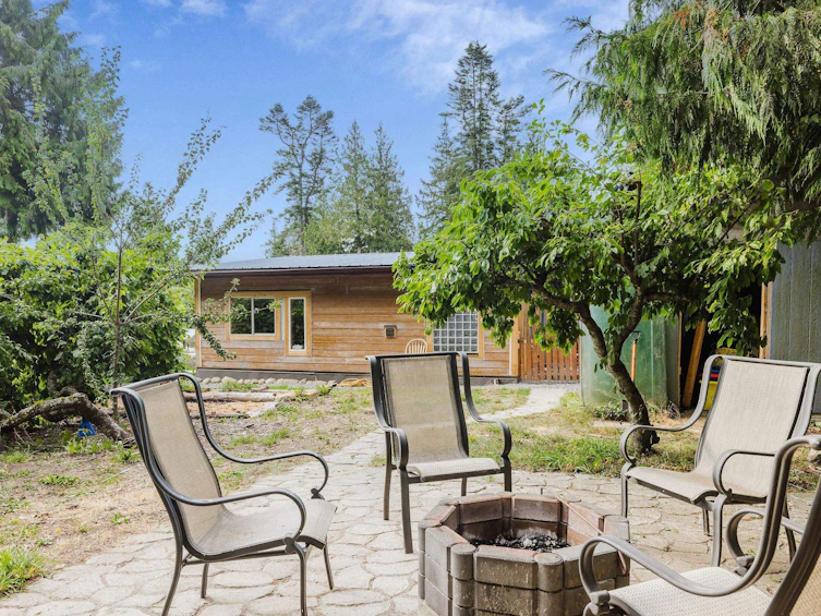 7838 Redrooffs Road, Halfmoon Bay, BC, V7Z 1A4 - 29