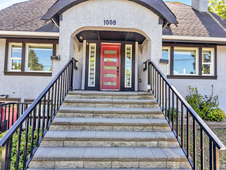 1008 E 24th Avenue, Vancouver, BC, V5V 2B1 - 2
