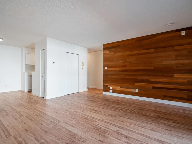 208-1550 Chesterfield Avenue, North Vancouver, BC, V7M 2N6 - 18