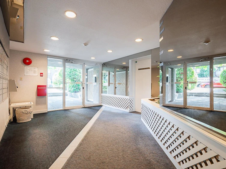 208-1550 Chesterfield Avenue, North Vancouver, BC, V7M 2N6 - 4
