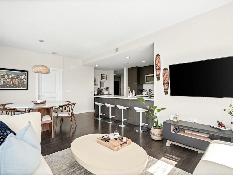 306-277 W 1st Street, North Vancouver, BC, V7M 0E8 - 9
