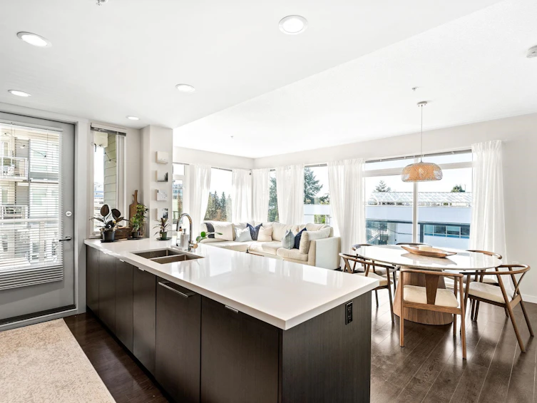306-277 W 1st Street, North Vancouver, BC, V7M 0E8 - 3
