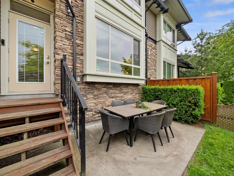 16-23986 104 Avenue, Maple Ridge, BC, V2W 0G8 - 23