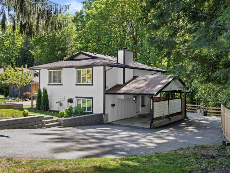 35286 Selkirk Avenue, Abbotsford, BC, V2S 8L2