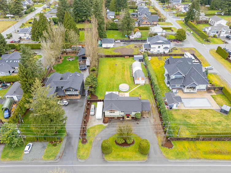 24457 56 Avenue, Langley, BC, V2Z 1B8 - 2