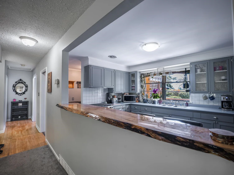18227 55b Avenue, Surrey, BC, V3S 7Z2 - 14