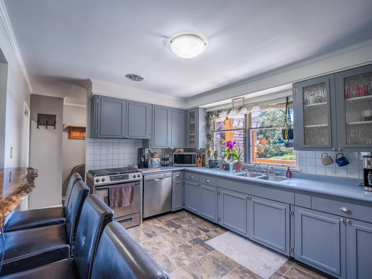 18227 55b Avenue, Surrey, BC, V3S 7Z2 - 13