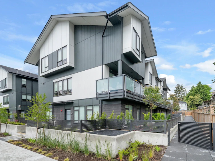 105-7161 17th Avenue, Burnaby, BC, V3N 0K1 - 28