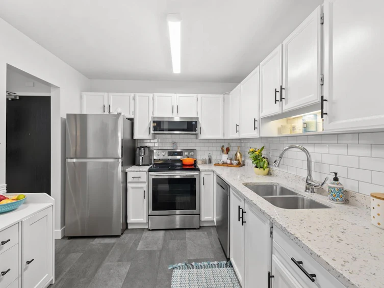 302-1355 Winter Street, Surrey, BC, V4B 3Y2 - 10