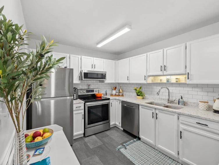 302-1355 Winter Street, Surrey, BC, V4B 3Y2 - 9