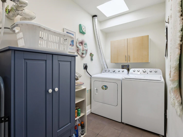303-3750 Edgemont Boulevard, North Vancouver, BC, V7R 2P8 - 21