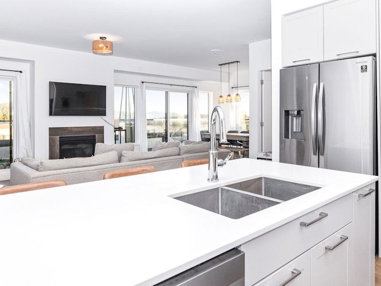 205-710 School Road, Gibsons, BC, V0N 1V9 - 7