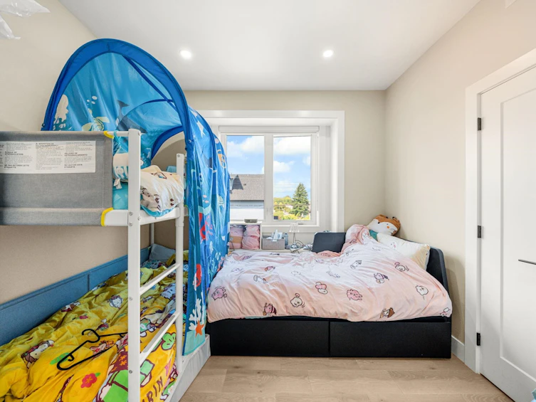 3192 E 23rd Avenue, Vancouver, BC, V5R 2G5 - 13