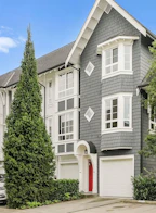 65 8476 207a Street