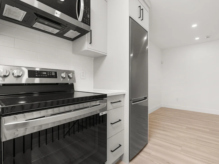 9328 Ebor Road, Delta, BC, V4C 3K7 - 30