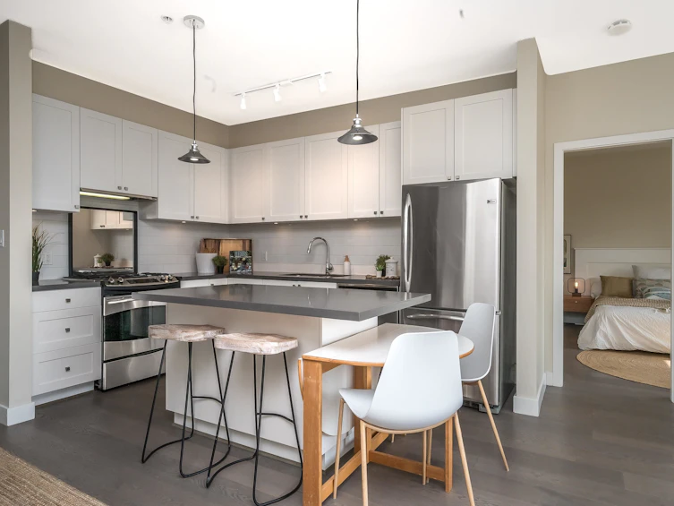 301-15850 26 Avenue, Surrey, BC, V3S 2N6 - 4
