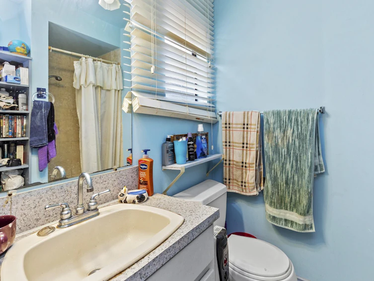 3230 Ballenas Court, Coquitlam, BC, V3E 1T5 - 19
