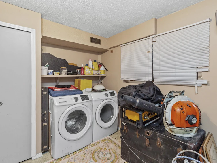 3230 Ballenas Court, Coquitlam, BC, V3E 1T5 - 31