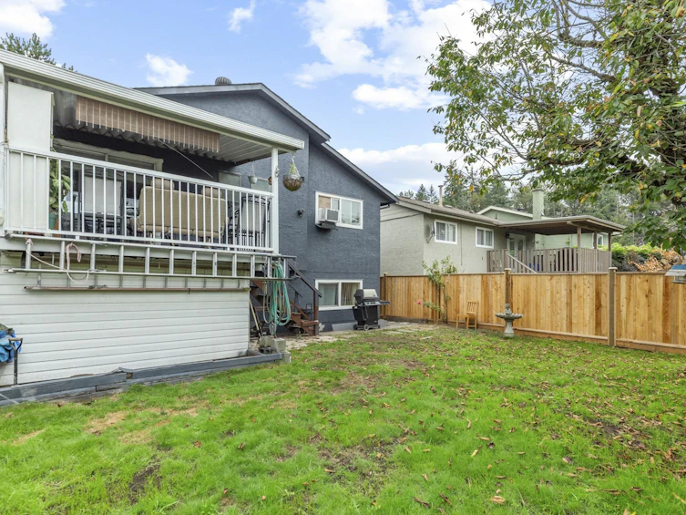 3230 Ballenas Court, Coquitlam, BC, V3E 1T5 - 37